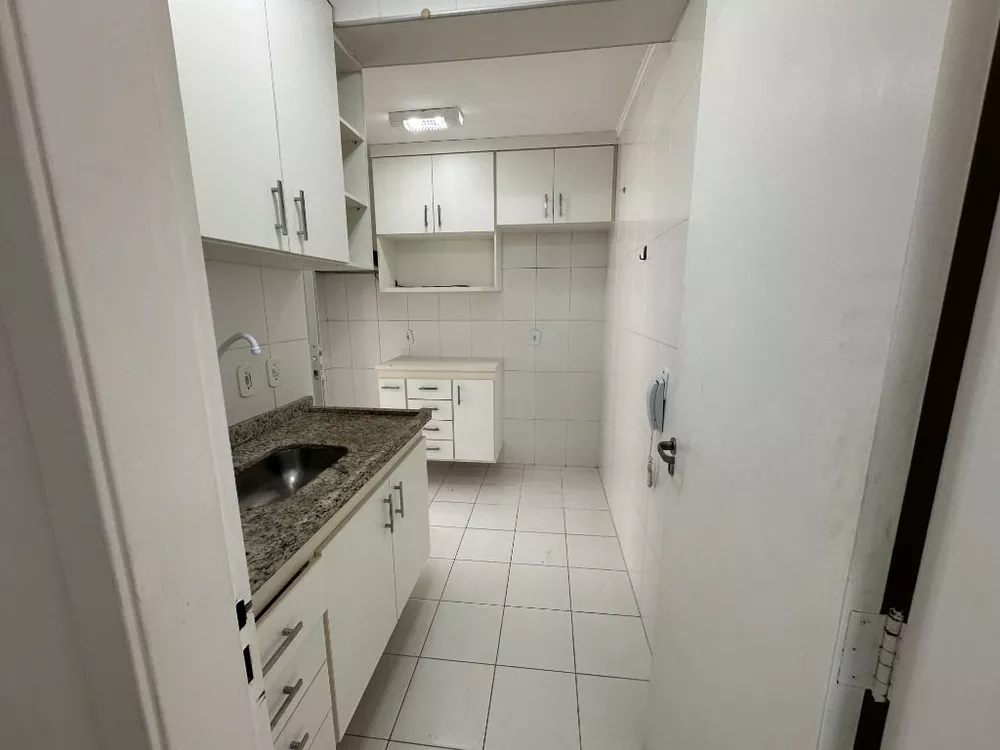 Apartamento à venda com 2 quartos, 68m² - Foto 7