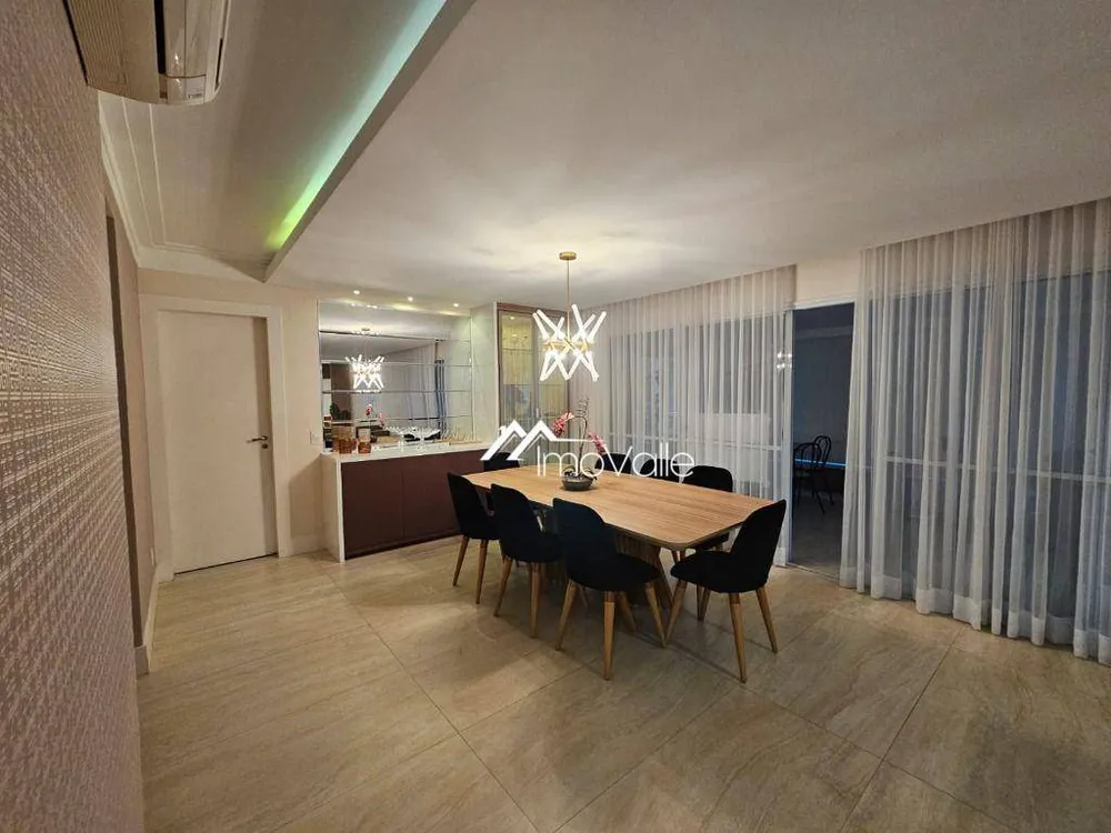 Apartamento, 3 quartos, 182 m² - Foto 1