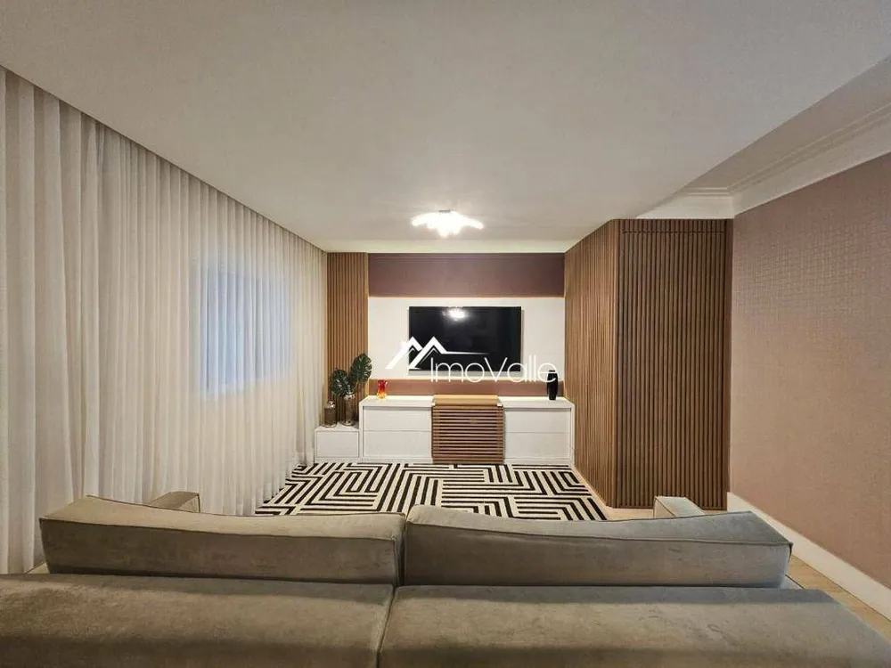 Apartamento, 3 quartos, 182 m² - Foto 2