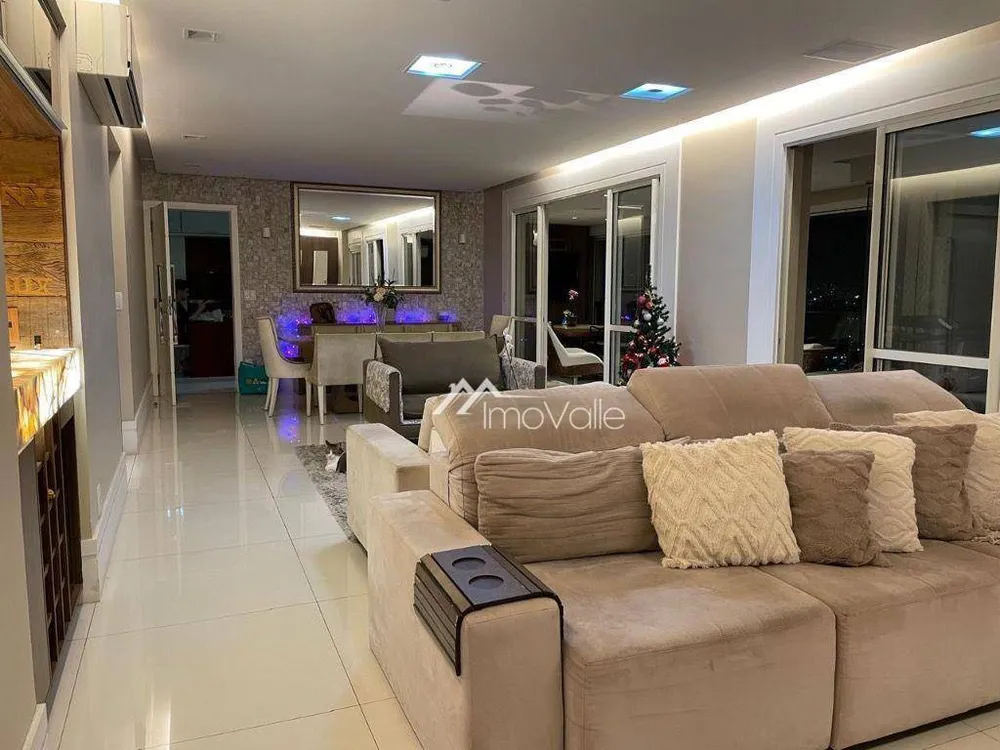 Apartamento, 3 quartos, 194 m² - Foto 2