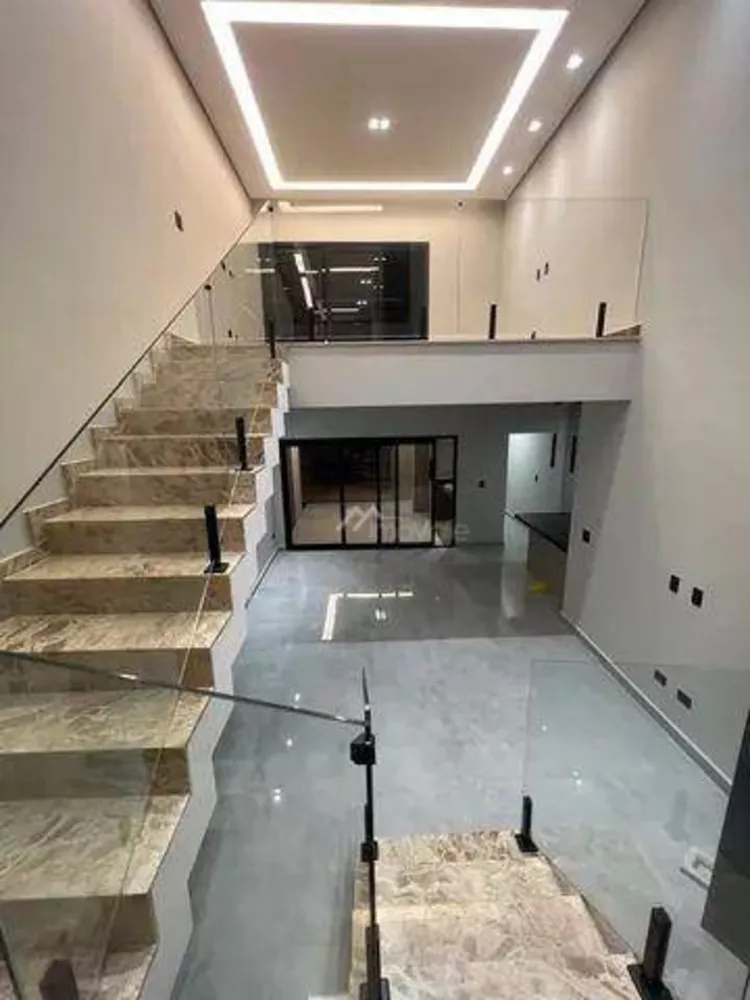 Casa de Condomínio à venda com 3 quartos, 190m² - Foto 1