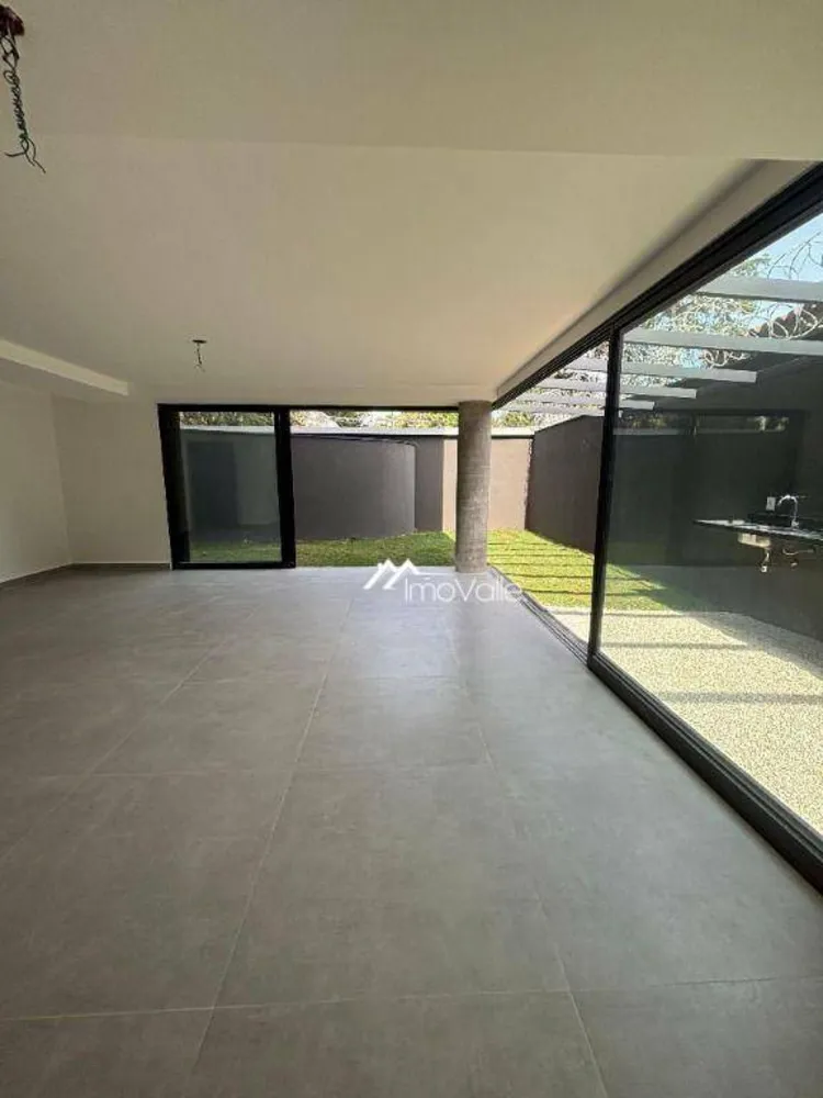 Apartamento, 3 quartos, 209 m² - Foto 2
