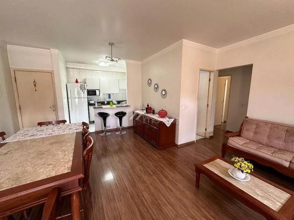 Apartamento à venda com 3 quartos, 99m² - Foto 2