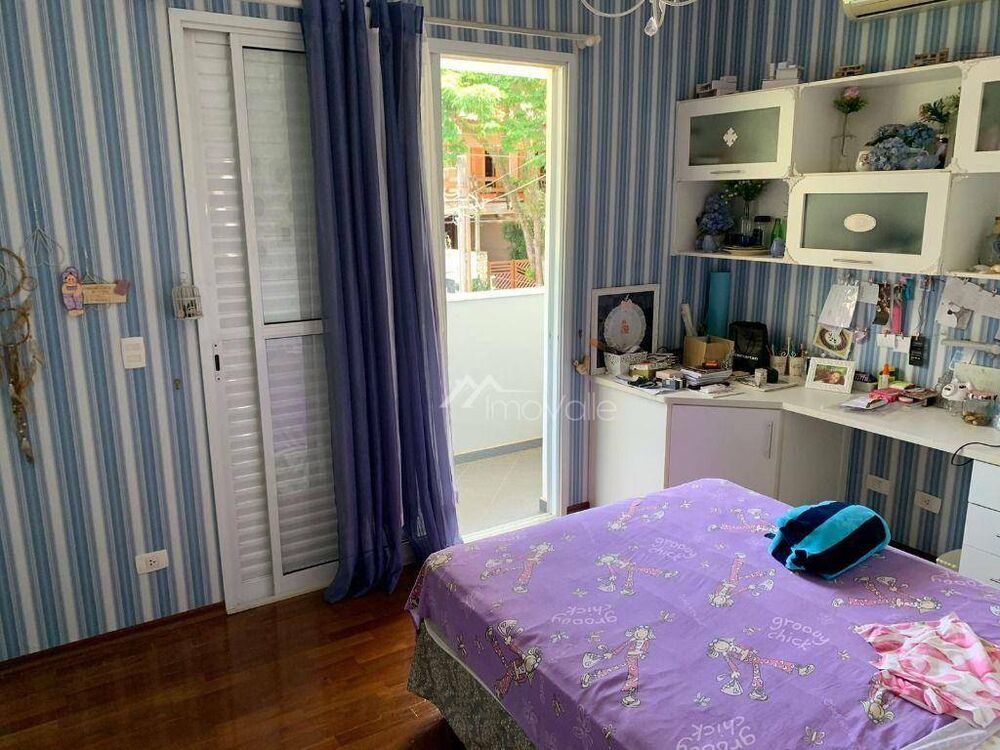 Casa, 3 quartos, 270 m² - Foto 9