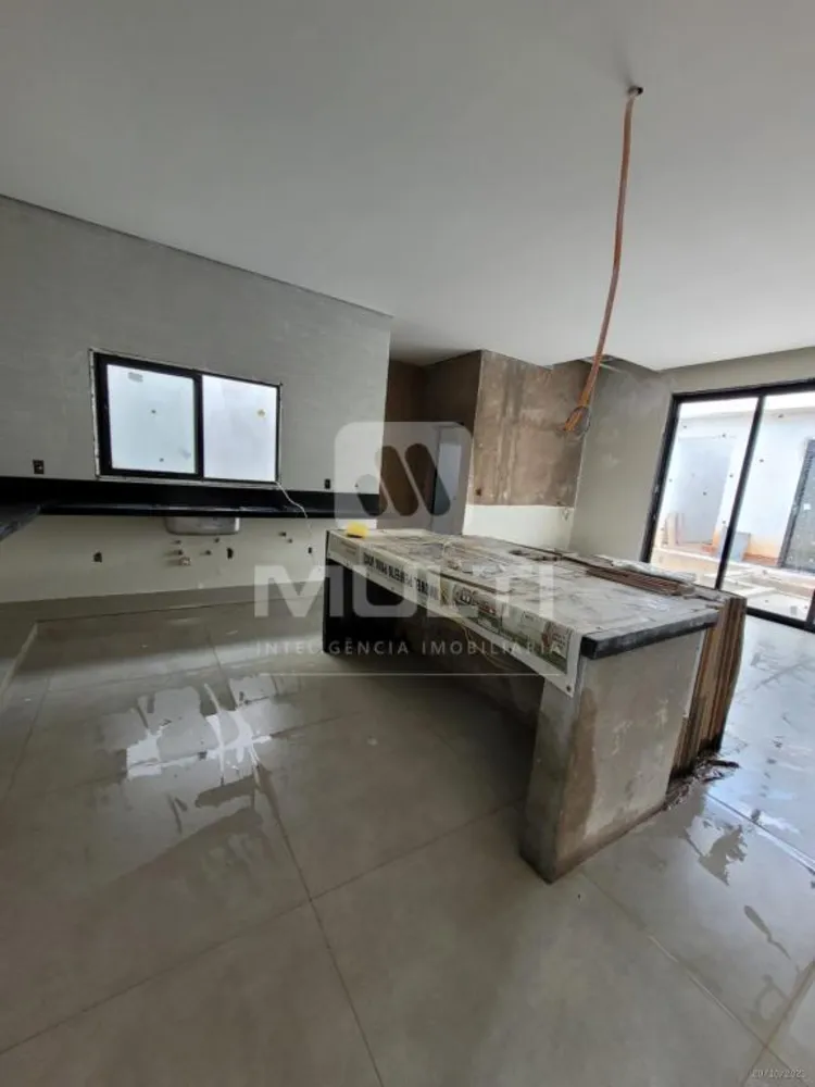Casa, 3 quartos, 175 m² - Foto 1