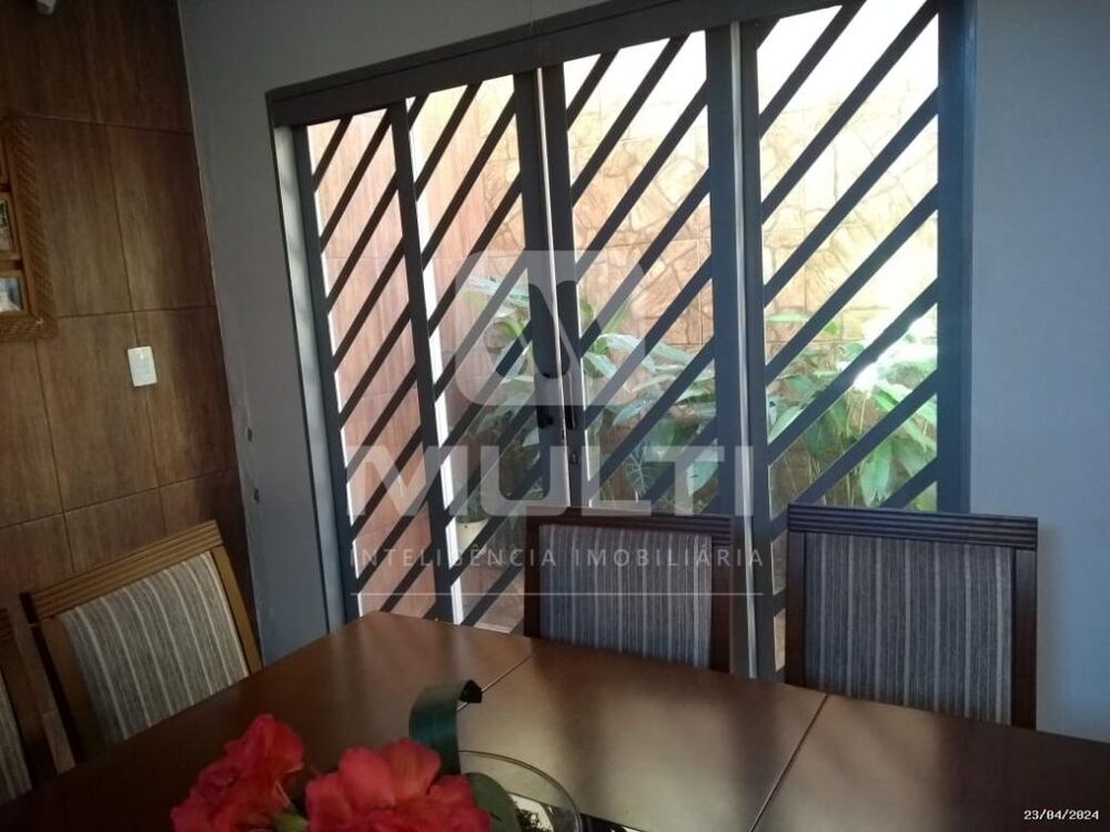 Casa, 3 quartos, 250 m² - Foto 3