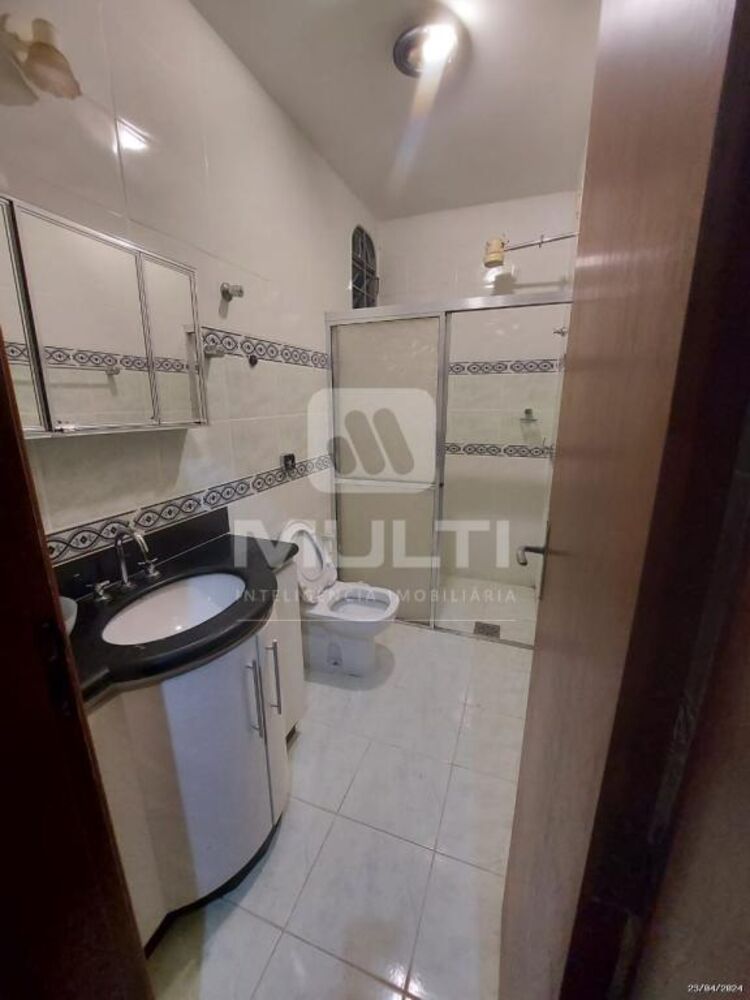 Casa, 3 quartos, 250 m² - Foto 10