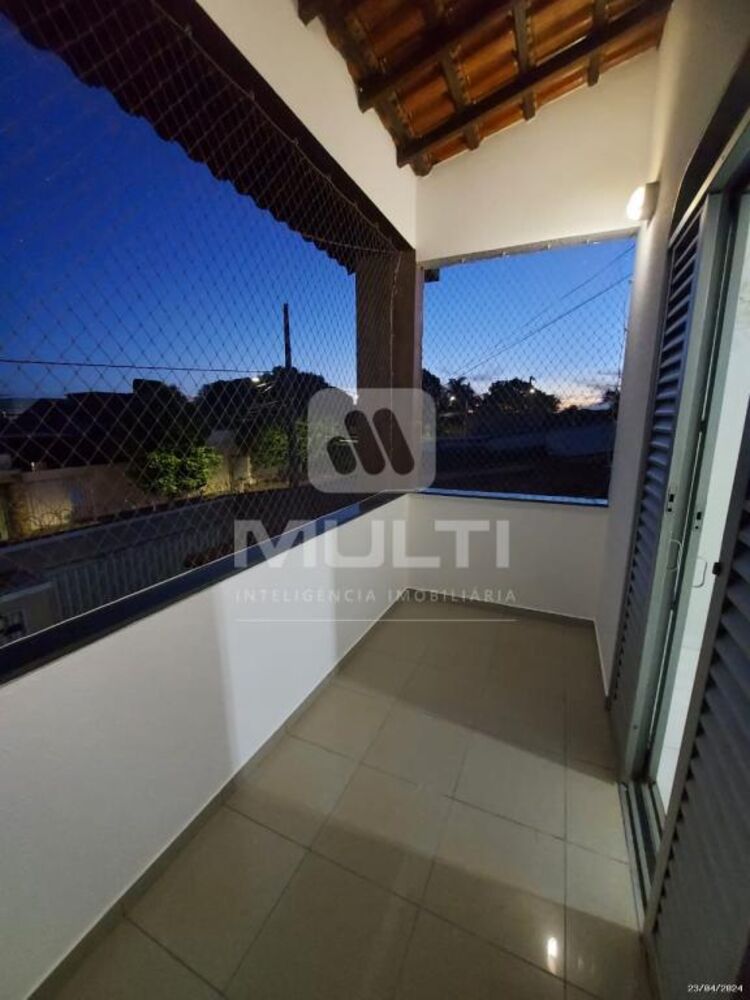 Casa, 3 quartos, 250 m² - Foto 17
