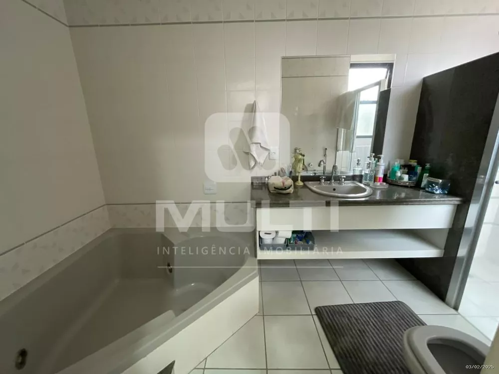 Casa, 3 quartos, 342 m² - Foto 16