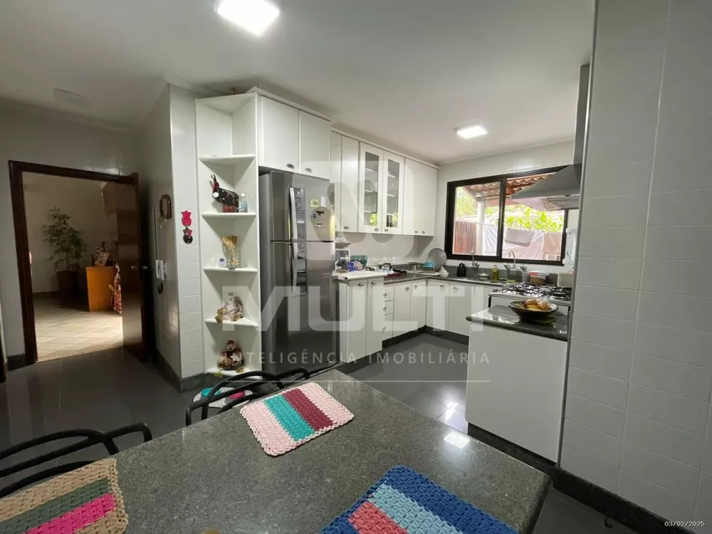 Casa, 3 quartos, 342 m² - Foto 19