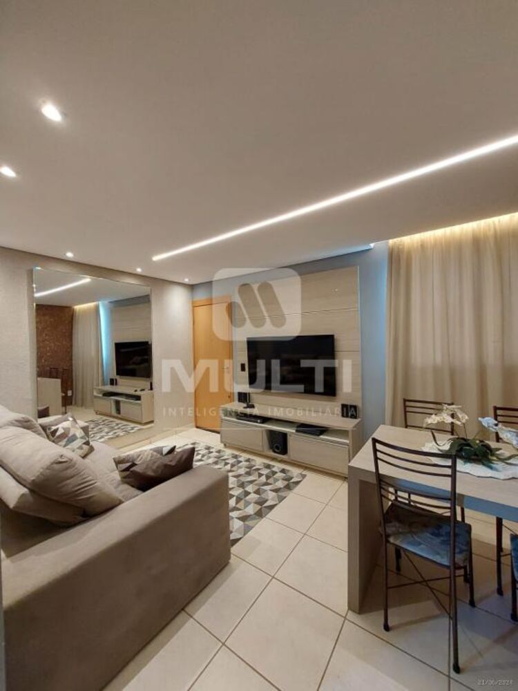 Apartamento à venda com 2 quartos, 50m² - Foto 2