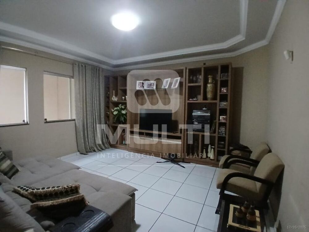Casa, 5 quartos, 600 m² - Foto 4