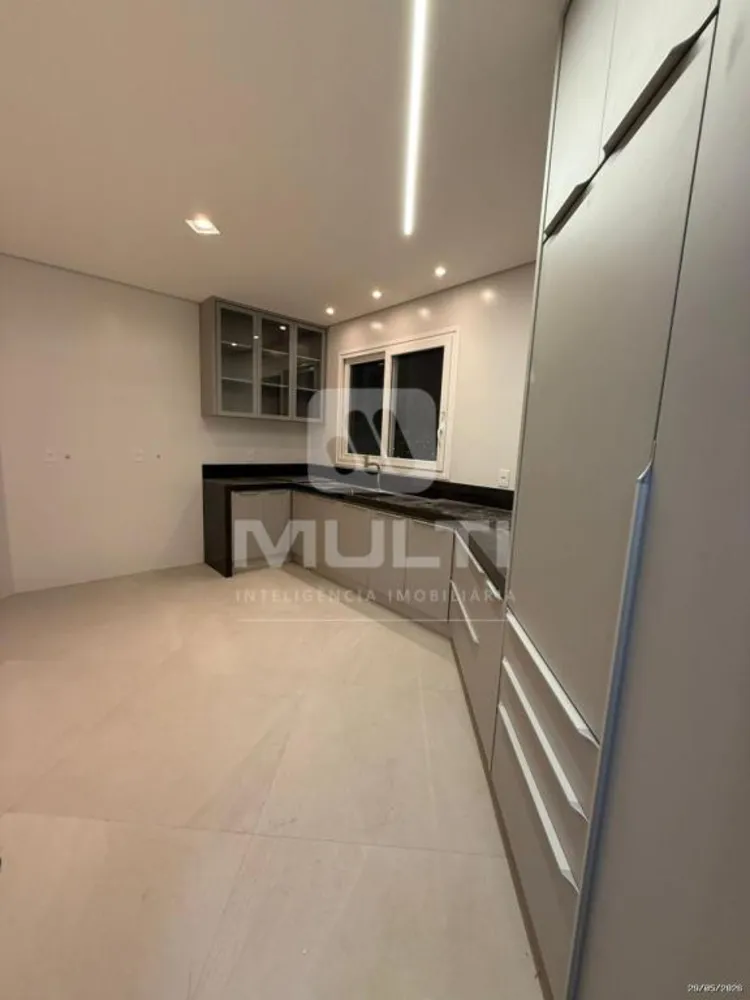 Apartamento, 3 quartos, 186 m² - Foto 8