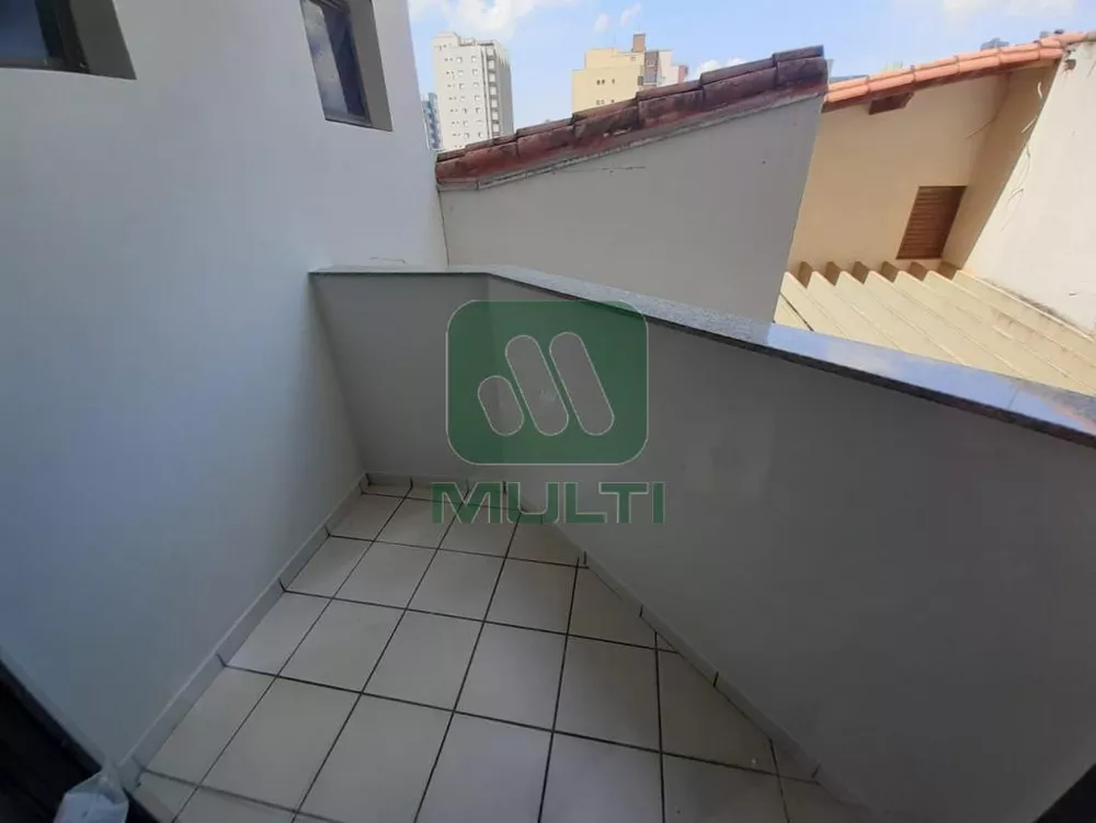 Apartamento à venda com 2 quartos, 84m² - Foto 3