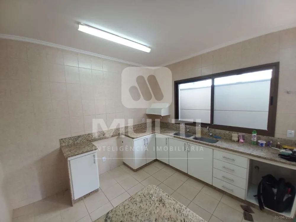 Casa, 3 quartos, 262 m² - Foto 7