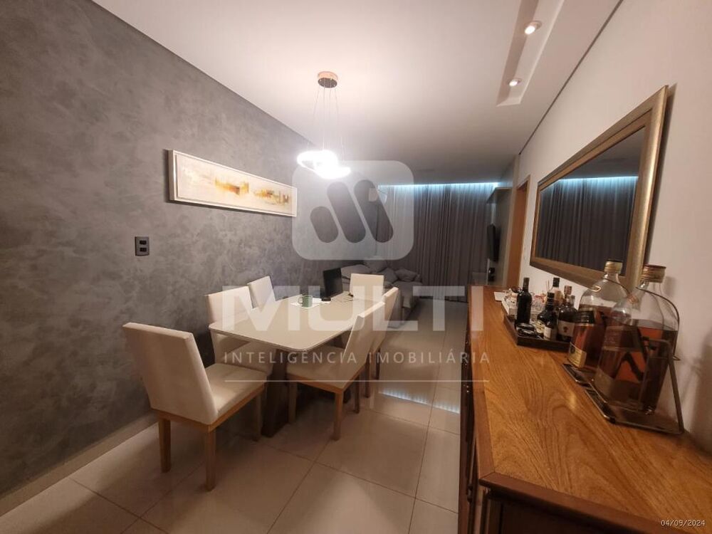 Apartamento à venda com 3 quartos, 77m² - Foto 4