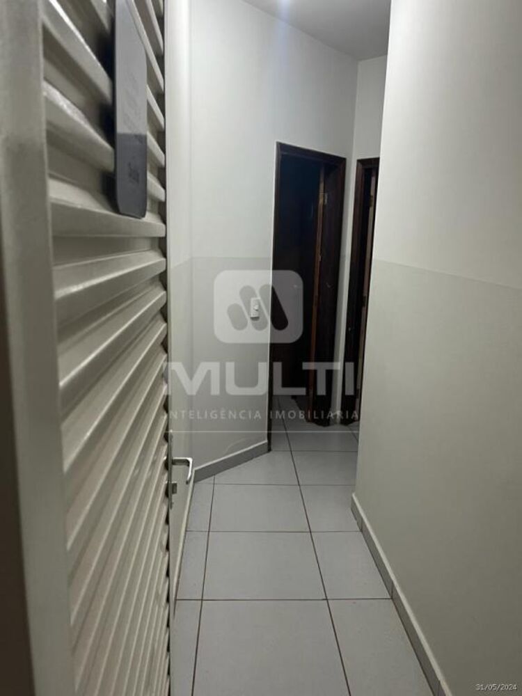 Casa à venda com 3 quartos, 190m² - Foto 14
