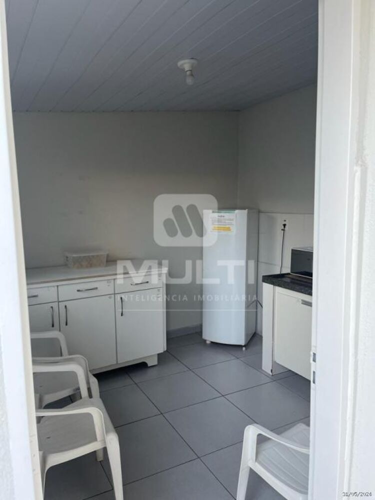 Casa à venda com 3 quartos, 190m² - Foto 24