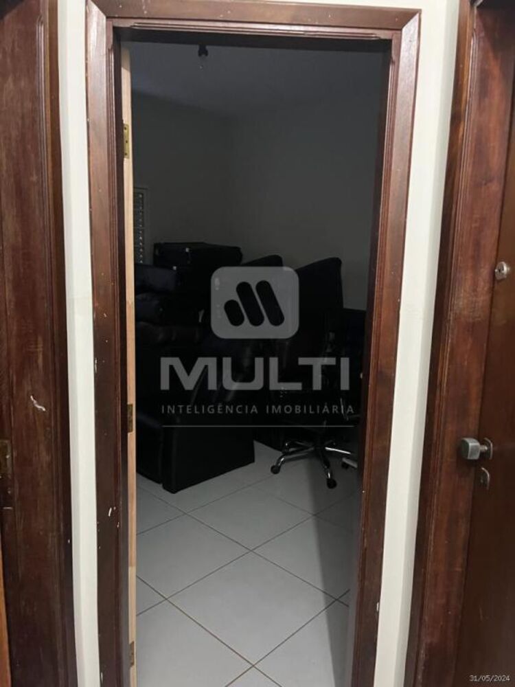 Casa à venda com 3 quartos, 190m² - Foto 15