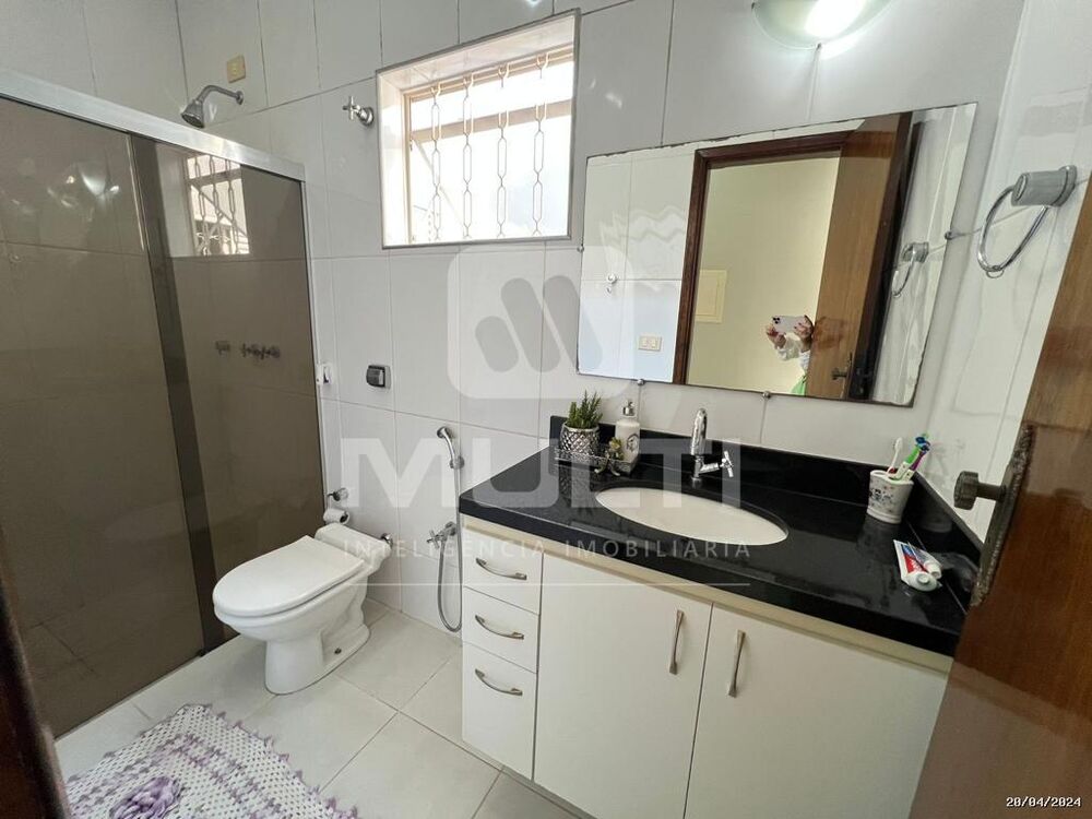 Casa, 3 quartos, 250 m² - Foto 3