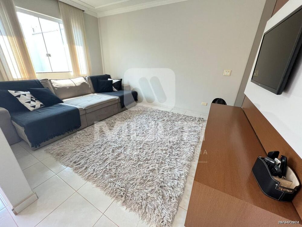 Casa, 3 quartos, 250 m² - Foto 4