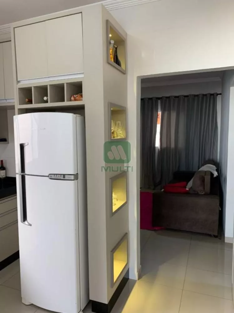 Casa à venda com 3 quartos, 145m² - Foto 9