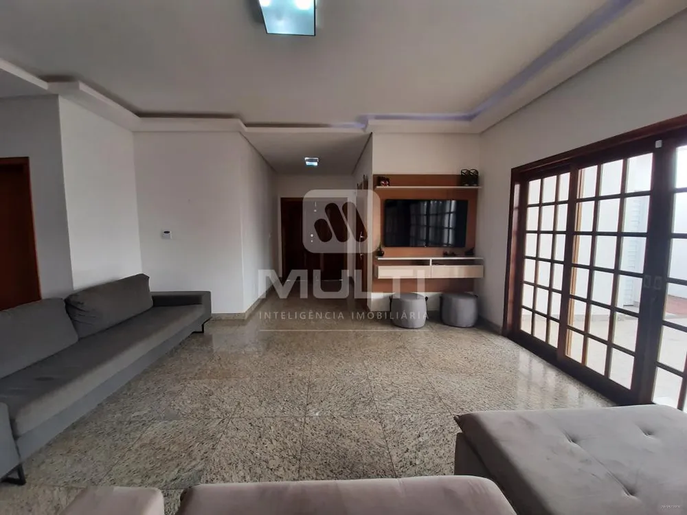 Casa, 3 quartos, 207 m² - Foto 7