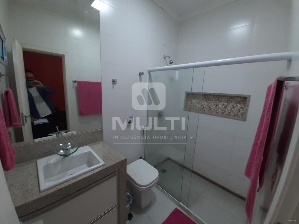 Casa, 3 quartos, 235 m² - Foto 14