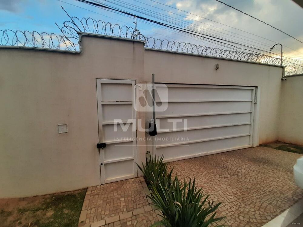 Casa, 3 quartos, 235 m² - Foto 23