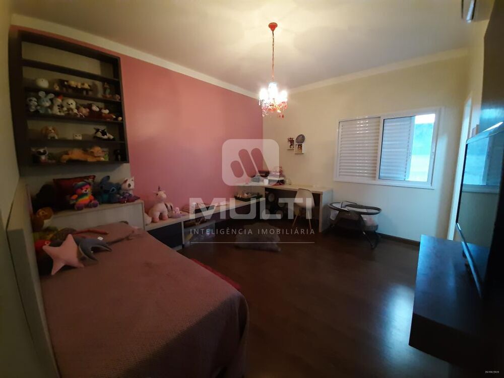 Casa, 3 quartos, 235 m² - Foto 12