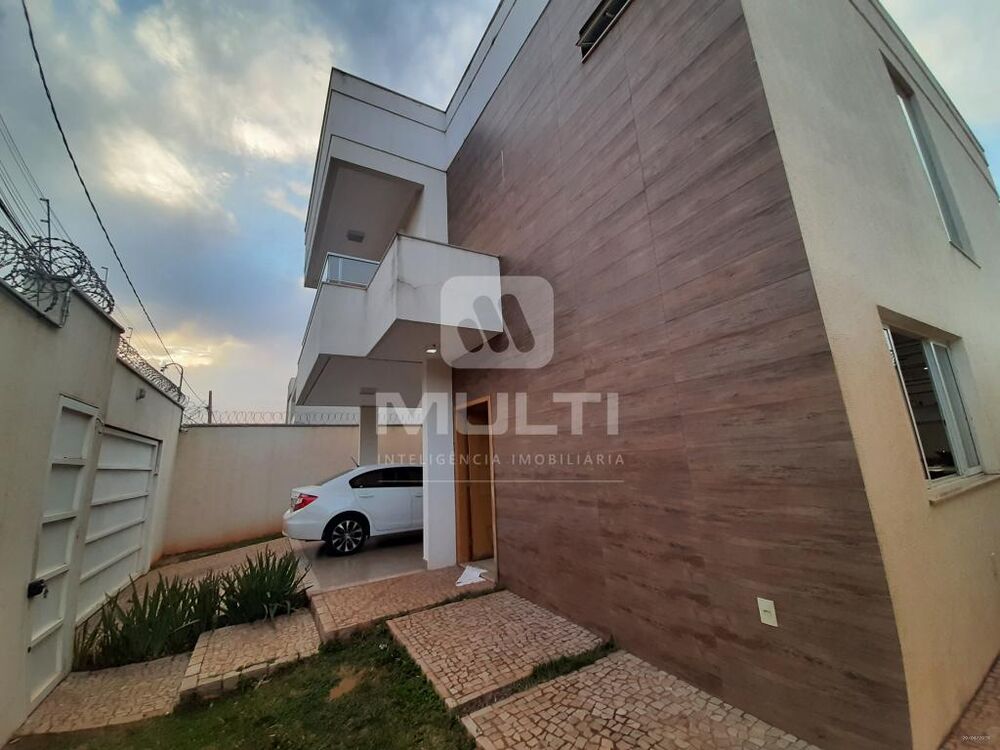 Casa, 3 quartos, 235 m² - Foto 21
