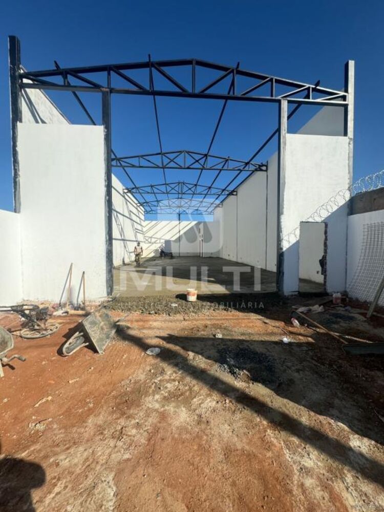 Casa, 1 quarto, 230 m² - Foto 2