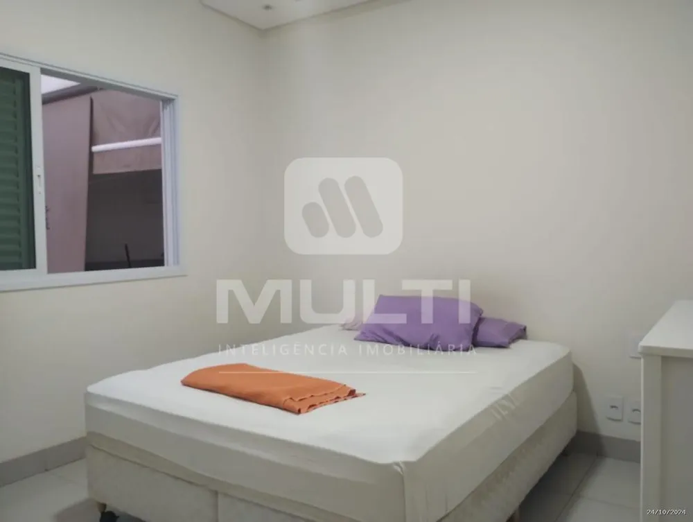 Casa, 3 quartos, 214 m² - Foto 4