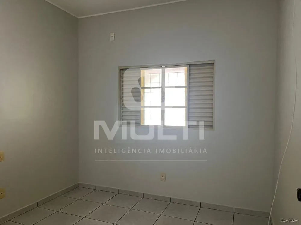 Casa, 4 quartos, 240 m² - Foto 3