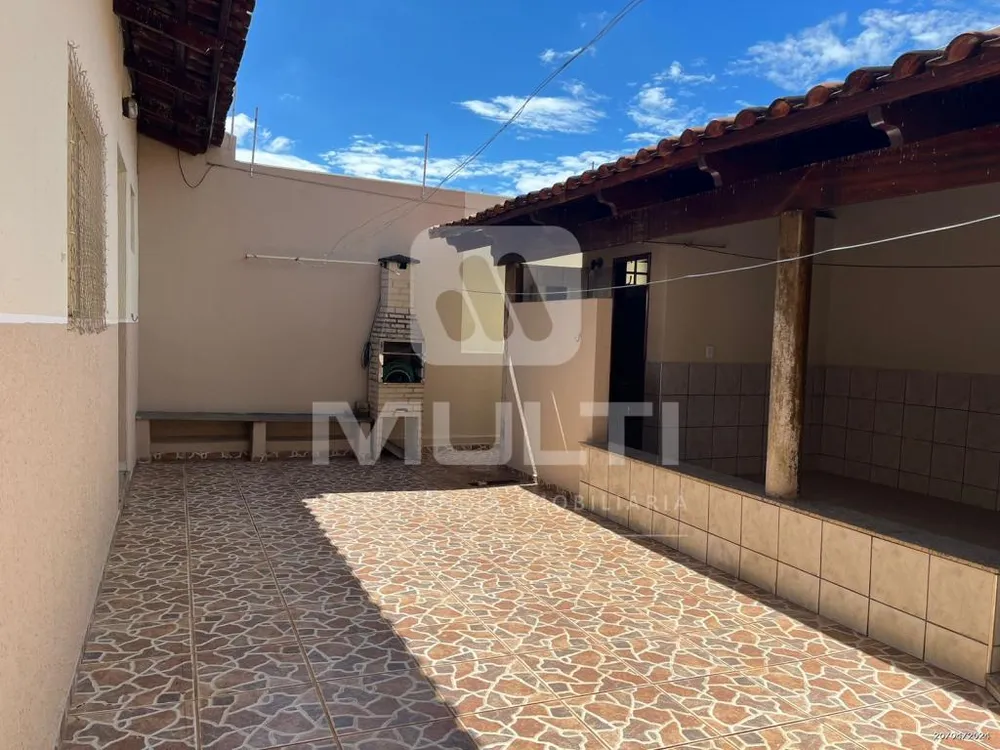 Casa, 4 quartos, 240 m² - Foto 6