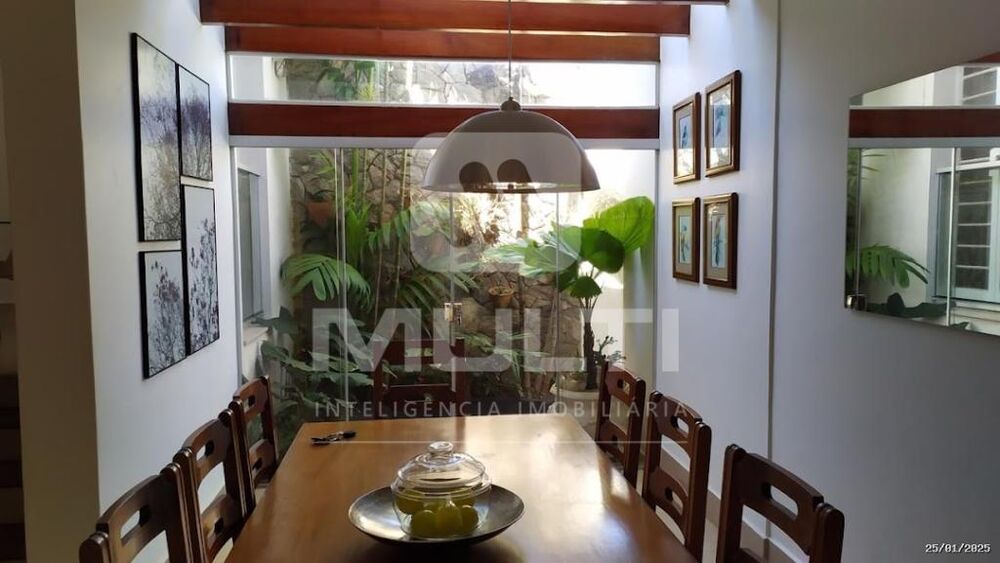 Casa à venda com 4 quartos, 341m² - Foto 8