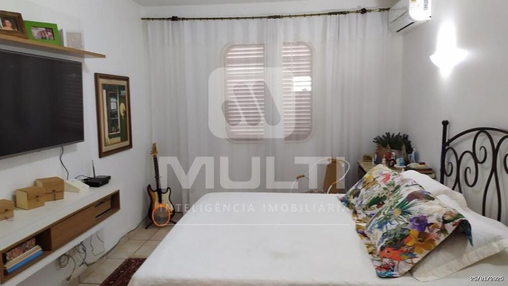 Casa à venda com 4 quartos, 341m² - Foto 11