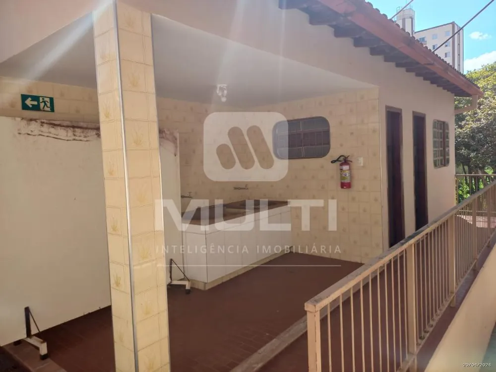 Casa, 5 quartos, 300 m² - Foto 10