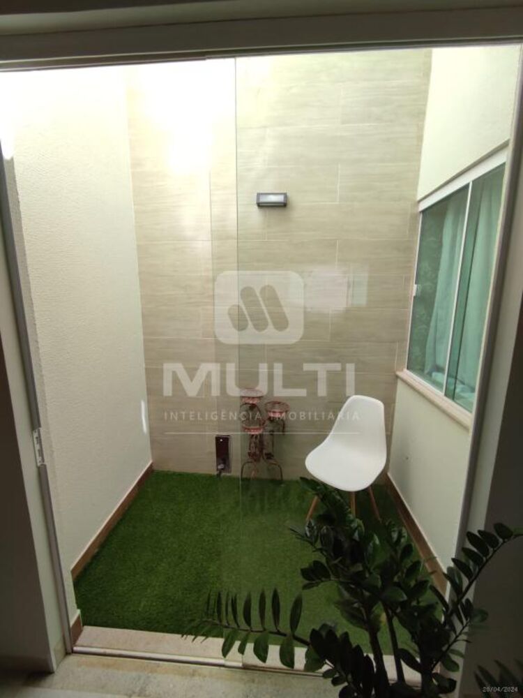 Casa à venda com 4 quartos, 289m² - Foto 21