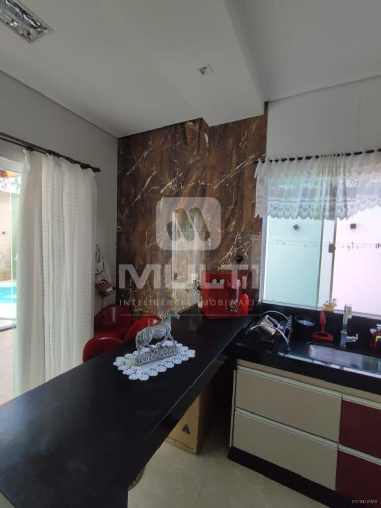 Casa à venda com 4 quartos, 289m² - Foto 11