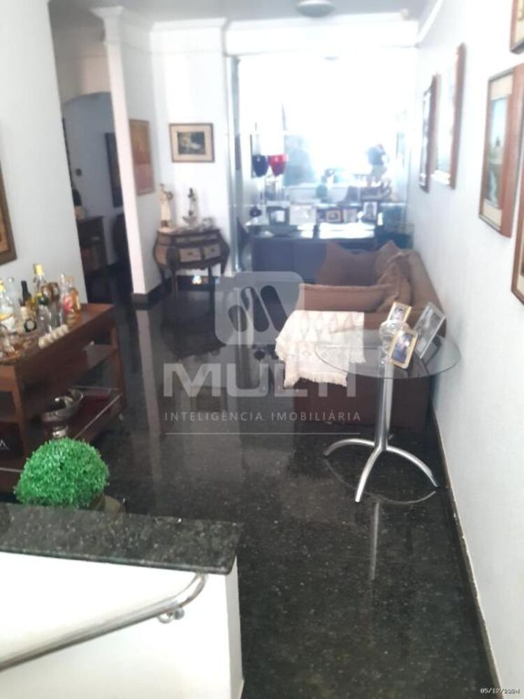 Casa, 4 quartos, 430 m² - Foto 9