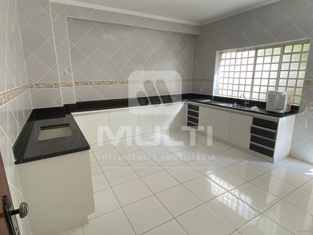 Casa, 4 quartos, 256 m² - Foto 5