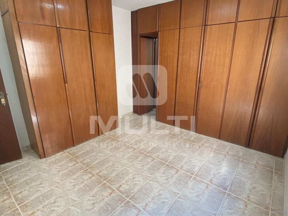 Casa, 4 quartos, 256 m² - Foto 10