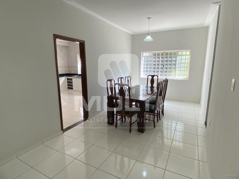 Casa, 4 quartos, 256 m² - Foto 4