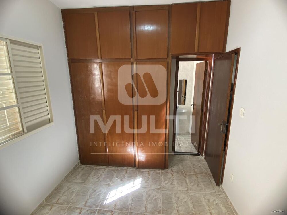 Casa, 4 quartos, 256 m² - Foto 8