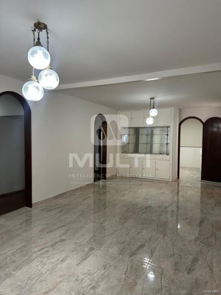 Casa, 4 quartos, 234 m² - Foto 9