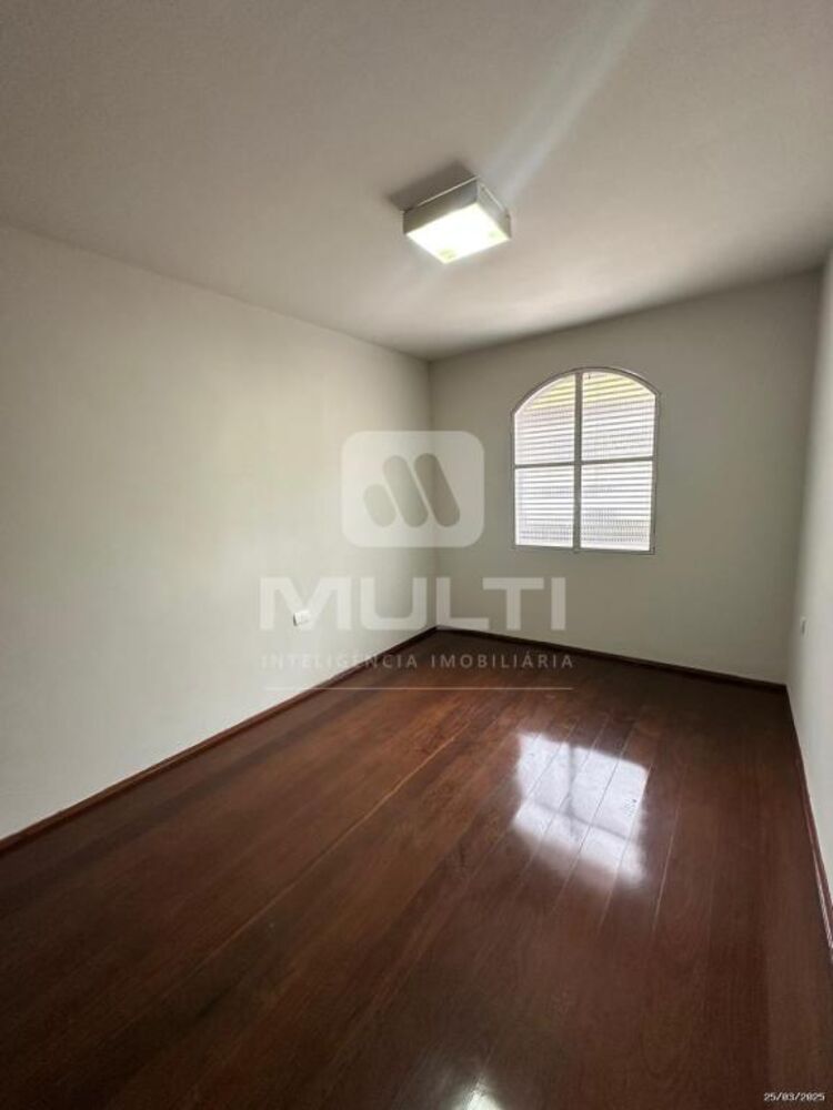 Casa, 4 quartos, 234 m² - Foto 19