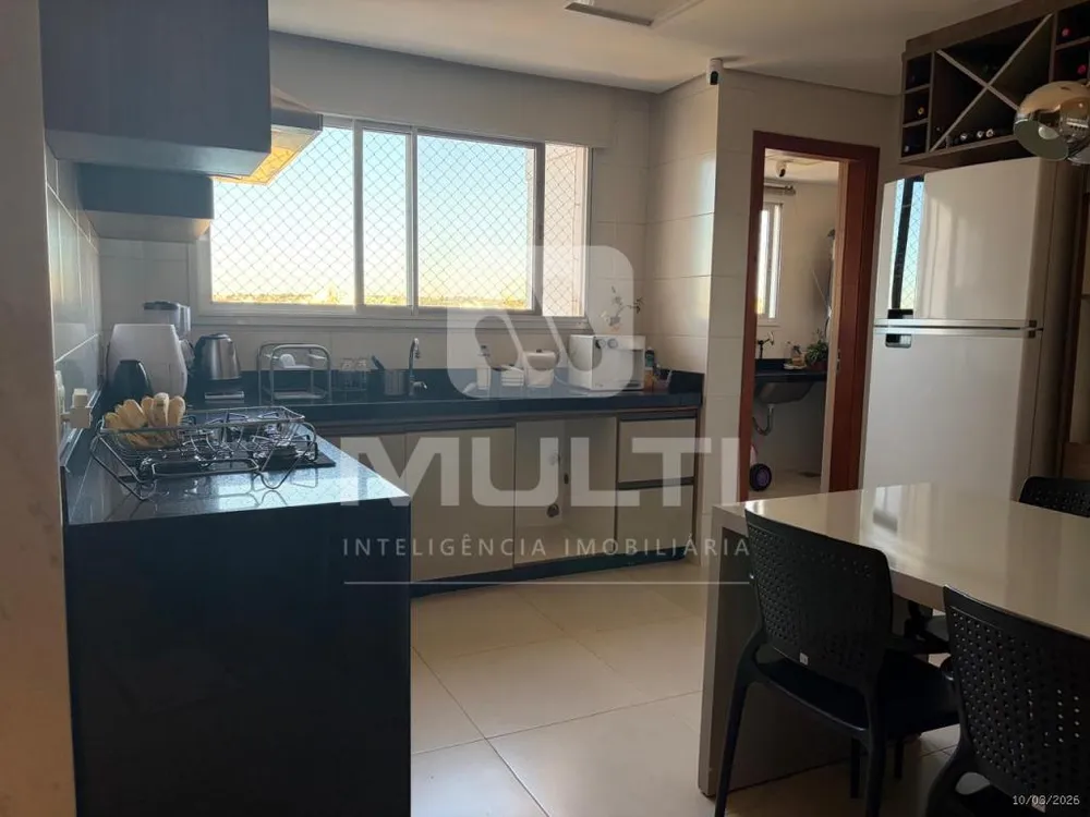 Apartamento, 3 quartos, 124 m² - Foto 2