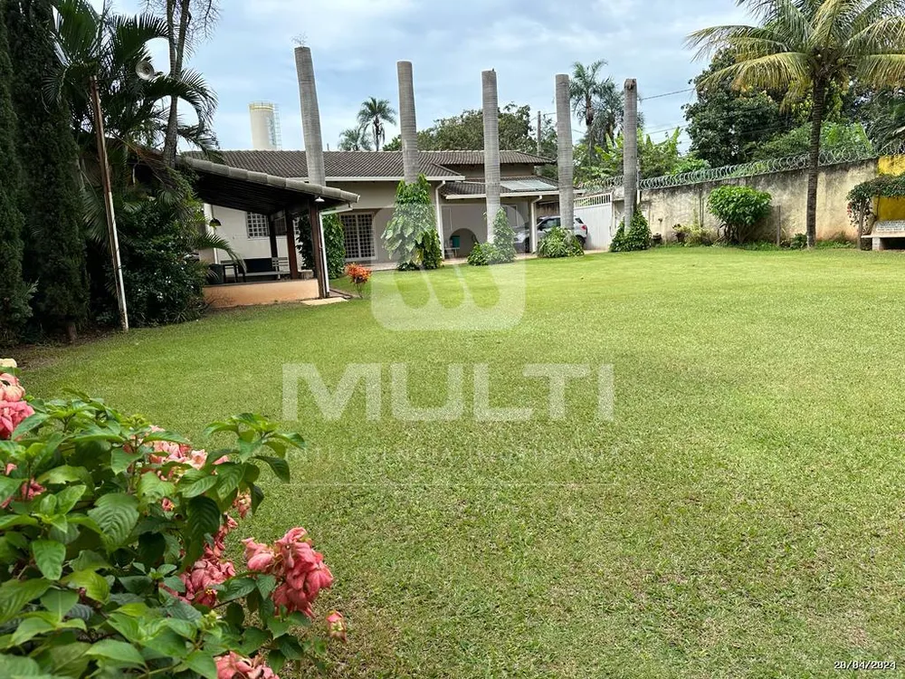 Casa, 3 quartos, 250 m² - Foto 1