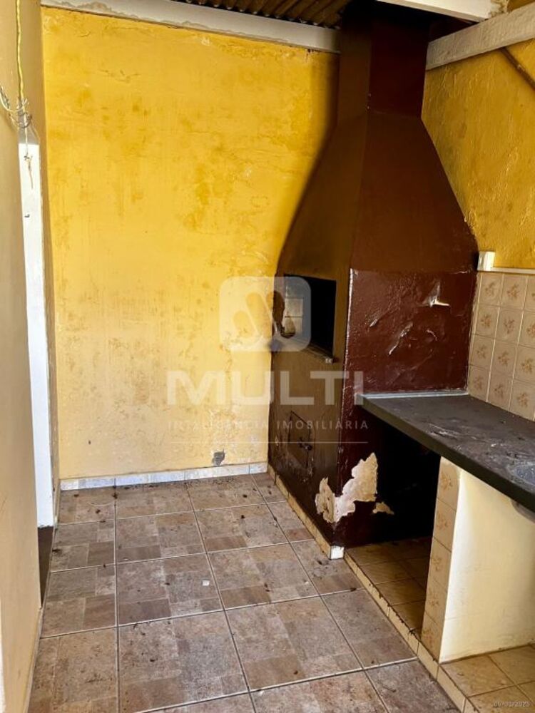 Casa à venda com 5 quartos, 234m² - Foto 20